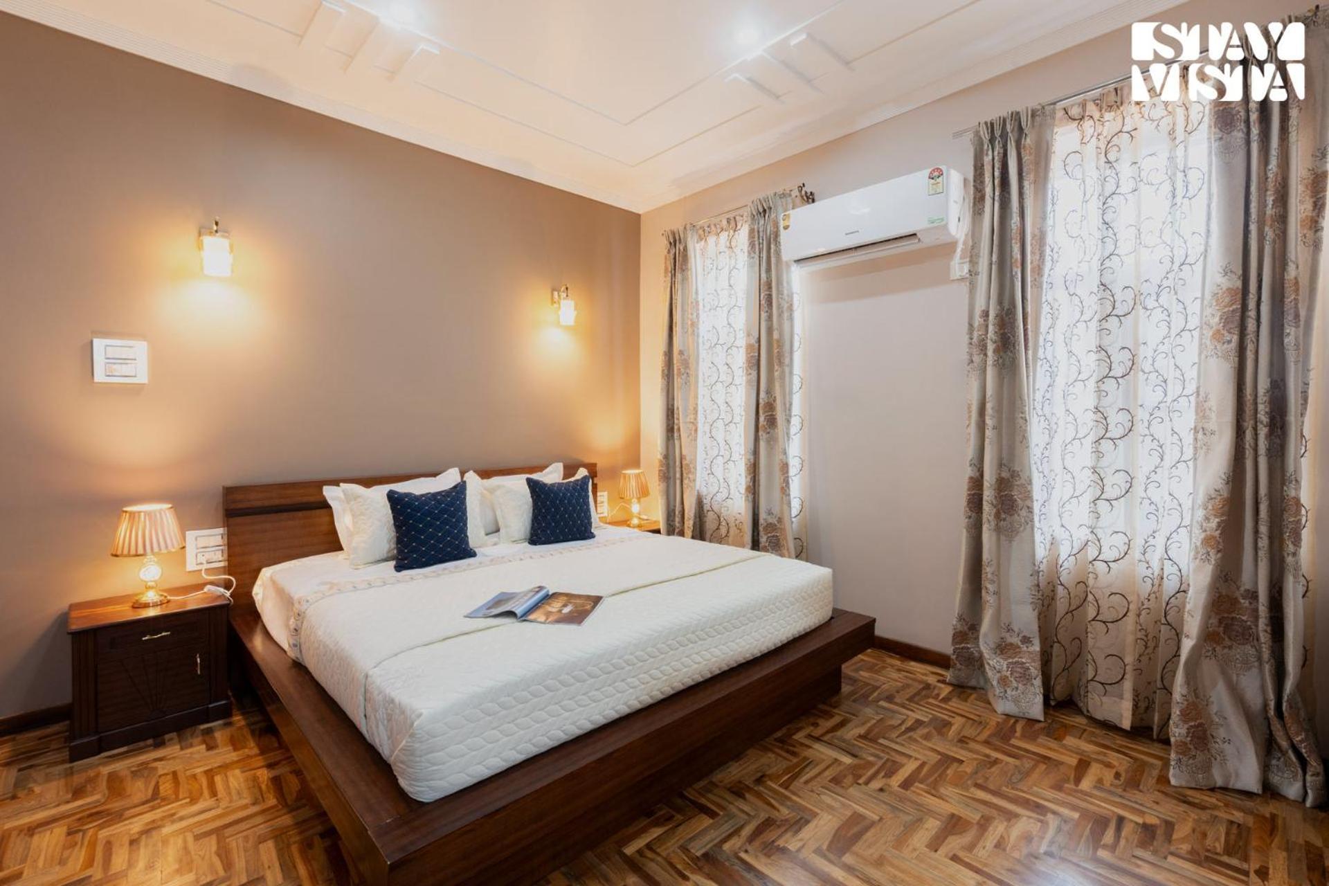Stayvista At Shehjar With Mountain View, Garden Tangmarg 외부 사진